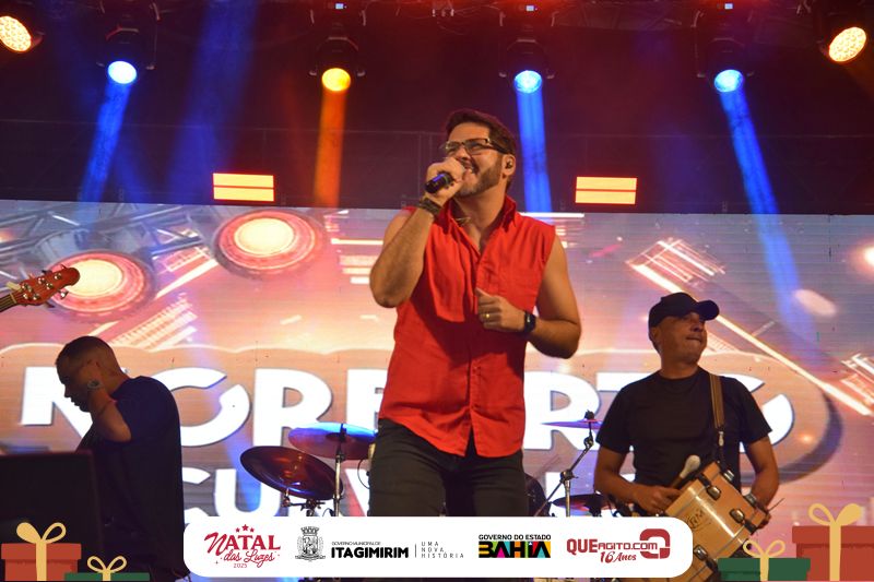 Natal das Luzes movimenta Itagimirim com grandes shows e praça lotada 7