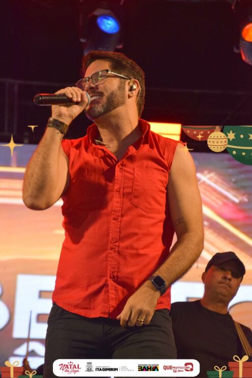 Natal das Luzes movimenta Itagimirim com grandes shows e praça lotada 34