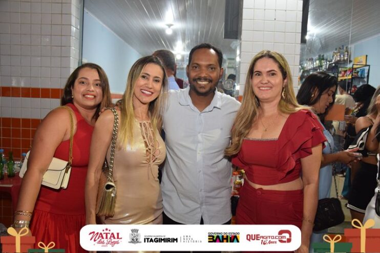 Natal das Luzes movimenta Itagimirim com grandes shows e praça lotada 36