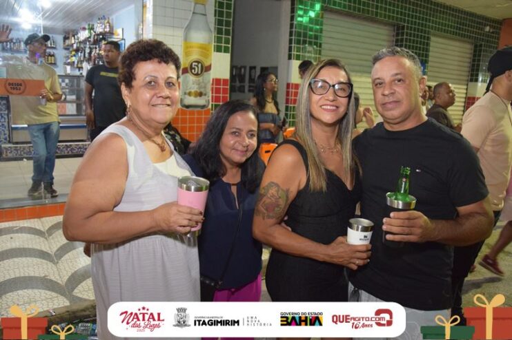 Natal das Luzes movimenta Itagimirim com grandes shows e praça lotada 40