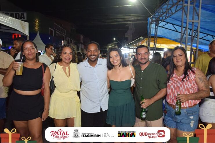 Natal das Luzes movimenta Itagimirim com grandes shows e praça lotada 52