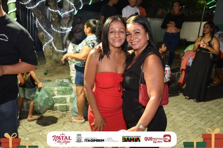 Natal das Luzes movimenta Itagimirim com grandes shows e praça lotada 82