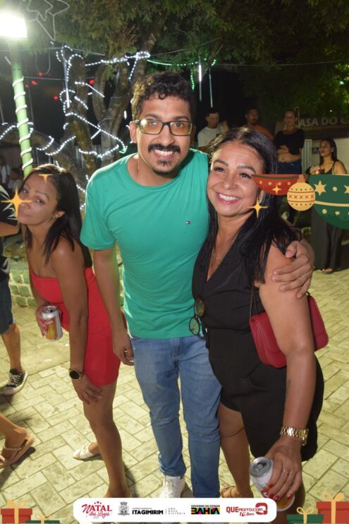 Natal das Luzes movimenta Itagimirim com grandes shows e praça lotada 83