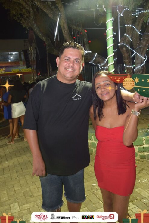 Natal das Luzes movimenta Itagimirim com grandes shows e praça lotada 84