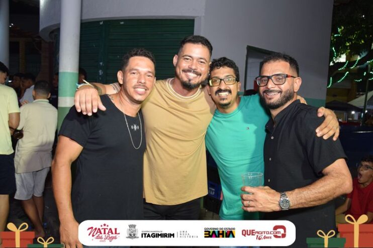Natal das Luzes movimenta Itagimirim com grandes shows e praça lotada 92