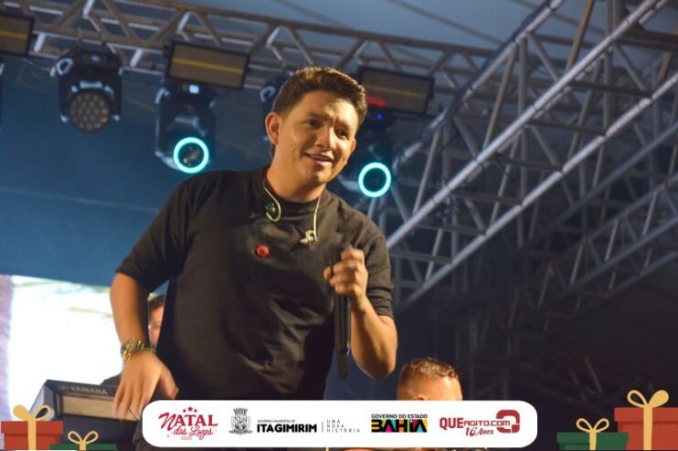 Natal das Luzes movimenta Itagimirim com grandes shows e praça lotada 108