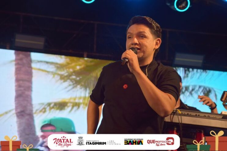 Natal das Luzes movimenta Itagimirim com grandes shows e praça lotada 109