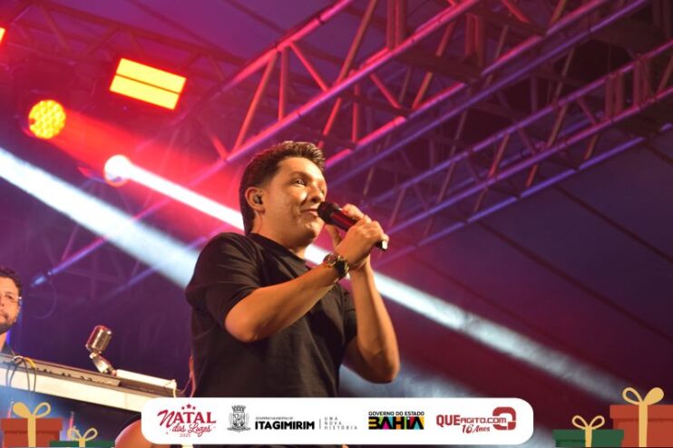 Natal das Luzes movimenta Itagimirim com grandes shows e praça lotada 112