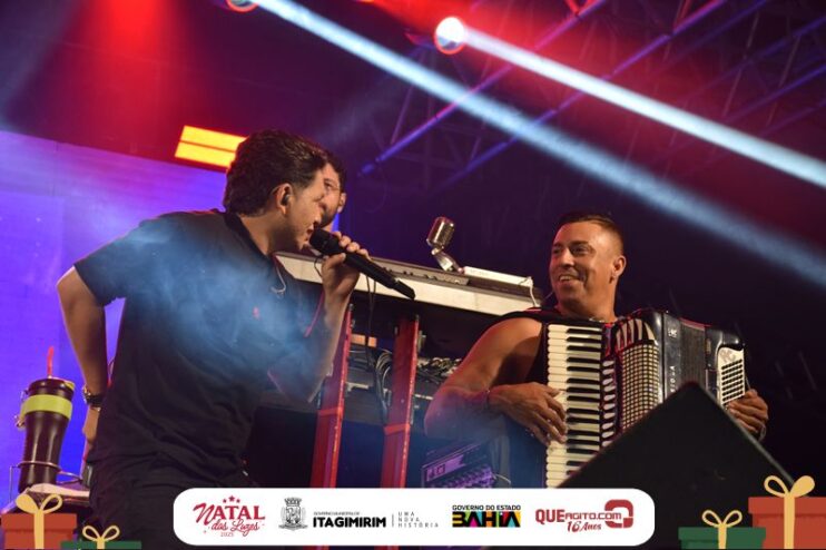 Natal das Luzes movimenta Itagimirim com grandes shows e praça lotada 113