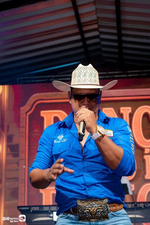 Vall Sylva agita a Ressaca da Cavalgada do Joingles no Curral City, em Viana-ES 95