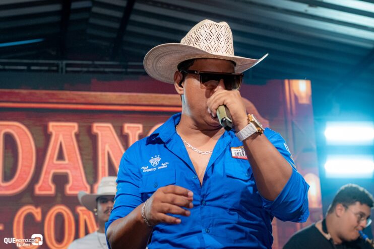 Vall Sylva agita a Ressaca da Cavalgada do Joingles no Curral City, em Viana-ES 135