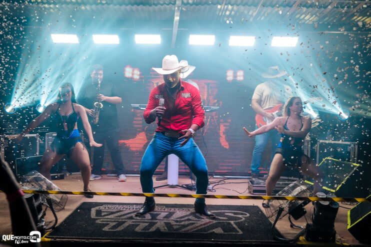 Forrozão do Rancho agita Linhares com show empolgante de Vall Sylva 13