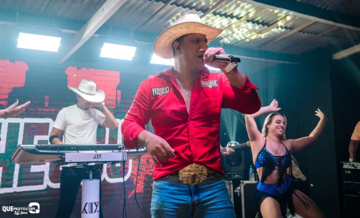 Forrozão do Rancho agita Linhares com show empolgante de Vall Sylva 15