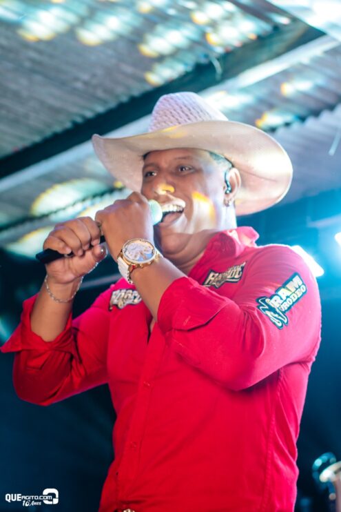 Forrozão do Rancho agita Linhares com show empolgante de Vall Sylva 33