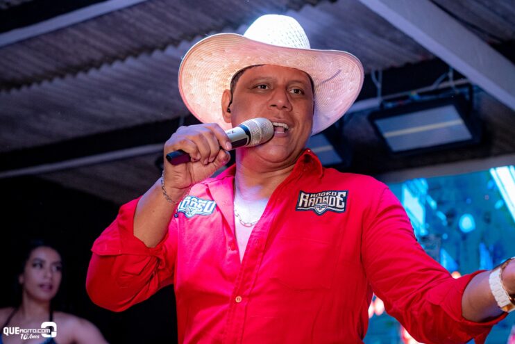 Forrozão do Rancho agita Linhares com show empolgante de Vall Sylva 37