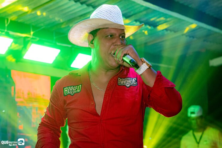 Forrozão do Rancho agita Linhares com show empolgante de Vall Sylva 60