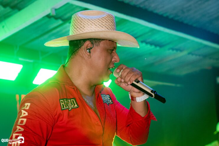 Forrozão do Rancho agita Linhares com show empolgante de Vall Sylva 62
