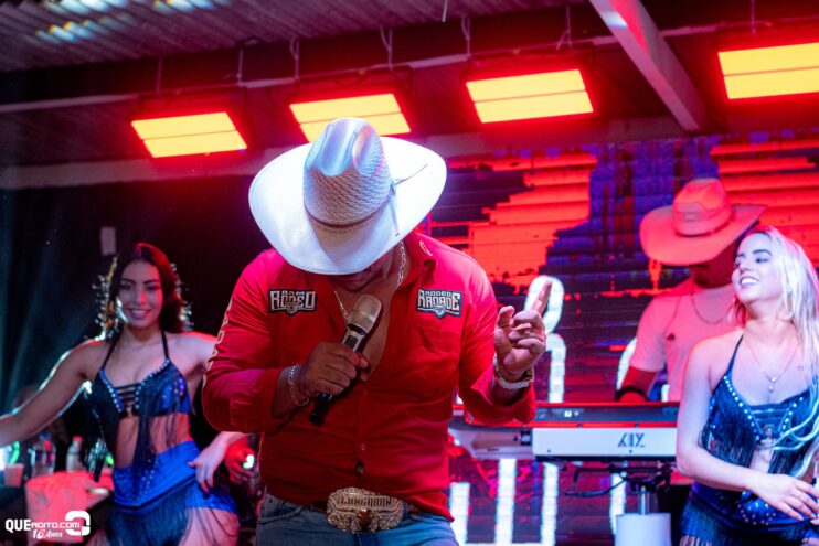 Forrozão do Rancho agita Linhares com show empolgante de Vall Sylva 64