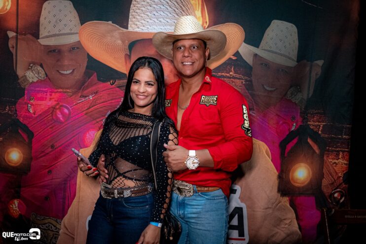 Forrozão do Rancho agita Linhares com show empolgante de Vall Sylva 79