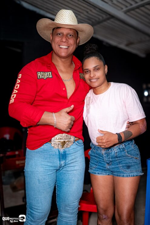 Forrozão do Rancho agita Linhares com show empolgante de Vall Sylva 82