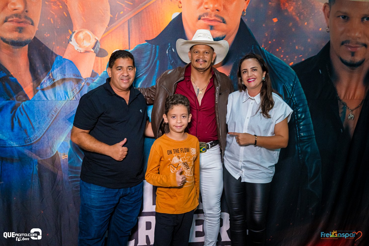 Léo Ferreira e Miguel & Daniel agitam a noite de domingo em Frei Gaspar 7