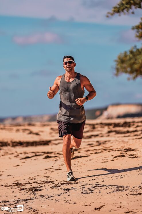 P7 RUNNING estreia com sucesso e transforma Arraial d’Ajuda no palco da corrida de praia 100
