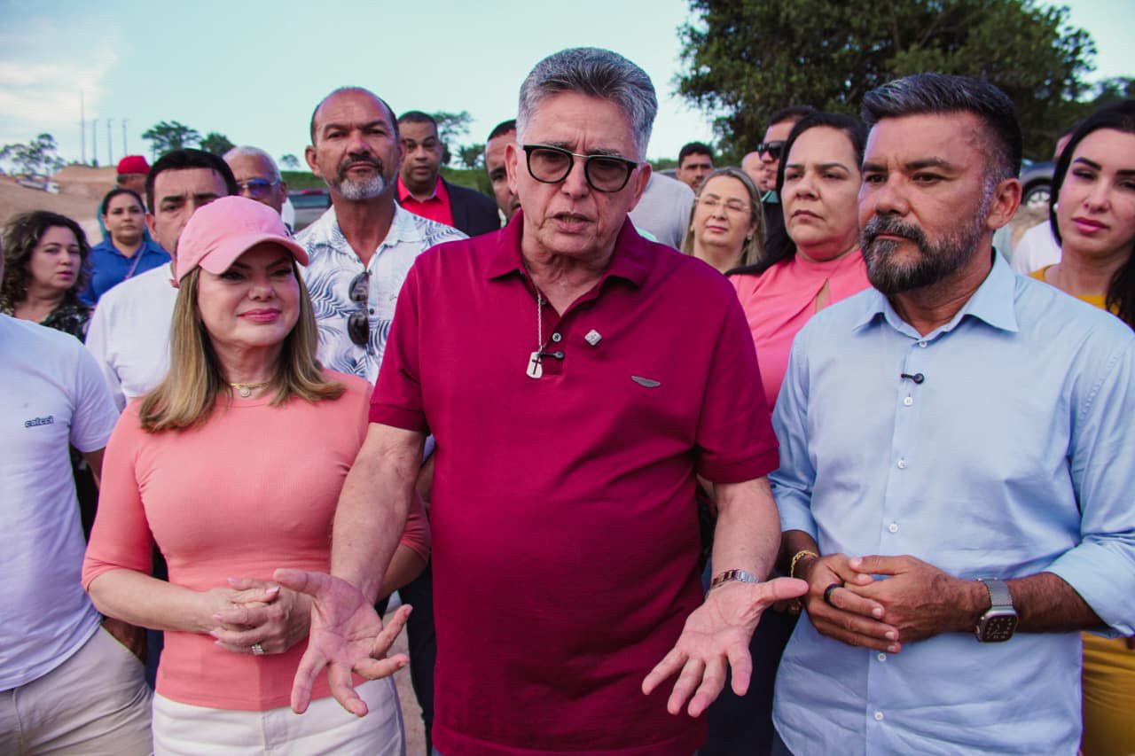 Prefeito Jânio Natal vistoria obras da Ponte para o Litoral Sul ao lado de vice-prefeito Paulinho e autoridades municipais 6
