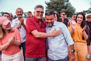 Prefeito Jânio Natal vistoria obras da Ponte para o Litoral Sul ao lado de vice-prefeito Paulinho e autoridades municipais 1