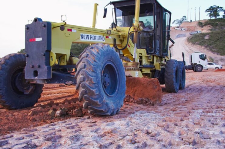 Imagem do WhatsApp de 2025-12-03 à(s) 22.14.40_c514c995 Prefeito Jânio Natal vistoria obras da Ponte para o Litoral Sul ao lado de vice-prefeito Paulinho e autoridades municipais 15