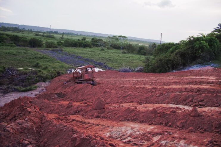 Imagem do WhatsApp de 2025-12-03 à(s) 22.14.42_e5fec4ca Prefeito Jânio Natal vistoria obras da Ponte para o Litoral Sul ao lado de vice-prefeito Paulinho e autoridades municipais 9