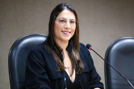 Cláudia Oliveira celebra novos voos entre Salvador e Porto Seguro Cláudia Oliveira celebra novos voos entre Salvador e Porto Seguro 6