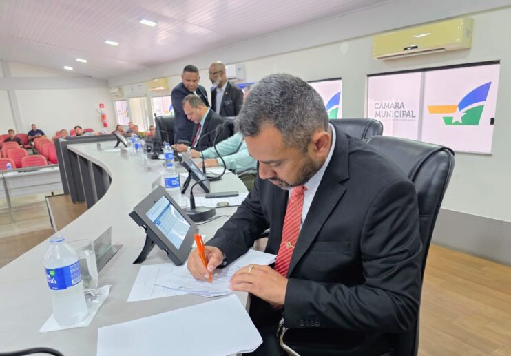 Imagem do WhatsApp de 2025-12-11 à(s) 14.38.29_25642856 Câmara aprova Orçamento de 639 milhões para 2026 e rejeita Proposta de Emenda à LOA 13