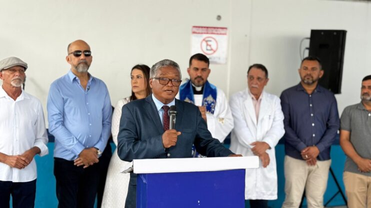 Inaugura ala vermelha 13 Prefeito Robério Oliveira entrega Nova Ala Vermelha do Hospital Geral de Eunápolis 24
