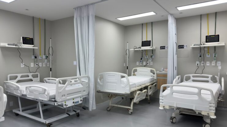 Inaugura ala vermelha 2 Prefeito Robério Oliveira entrega Nova Ala Vermelha do Hospital Geral de Eunápolis 15