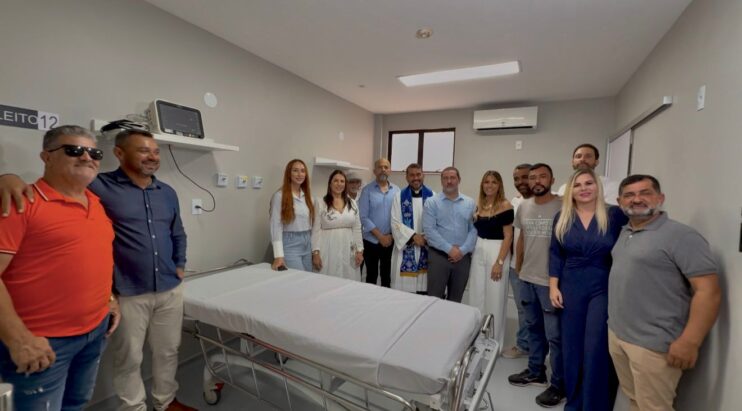 Inaugura ala vermelha 4 Prefeito Robério Oliveira entrega Nova Ala Vermelha do Hospital Geral de Eunápolis 16