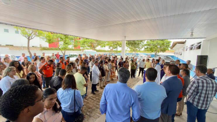 Inaugura ala vermelha 43 Prefeito Robério Oliveira entrega Nova Ala Vermelha do Hospital Geral de Eunápolis 40