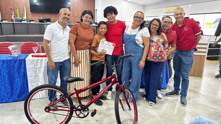 MPT na escola 35 Prêmio Escola Destaque 2025 valoriza estudantes de escolas municipais de Eunápolis 32