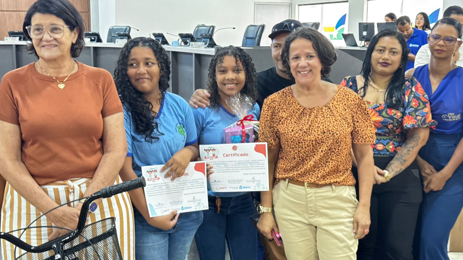 Prêmio Escola Destaque 2025 valoriza estudantes de escolas municipais de Eunápolis 6