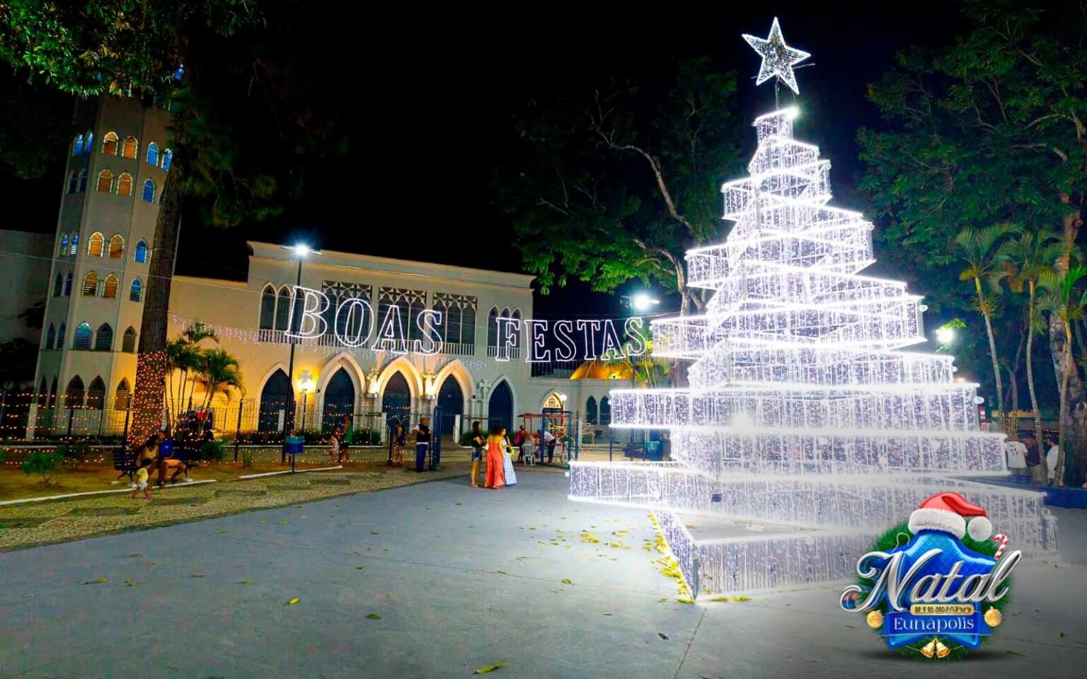 Prefeitura de Eunápolis lança campanha Natal Iluminado para fomentar o comércio local Prefeitura de Eunápolis lança campanha Natal Iluminado para fomentar o comércio local 6