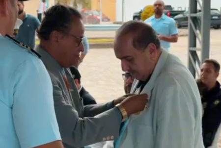 Reconhecimento e Parceria: Prefeito Iêdo Elias recebe Medalha Amigo da Marinha 2025 Reconhecimento e Parceria: Prefeito Iêdo Elias recebe Medalha Amigo da Marinha 2025 125