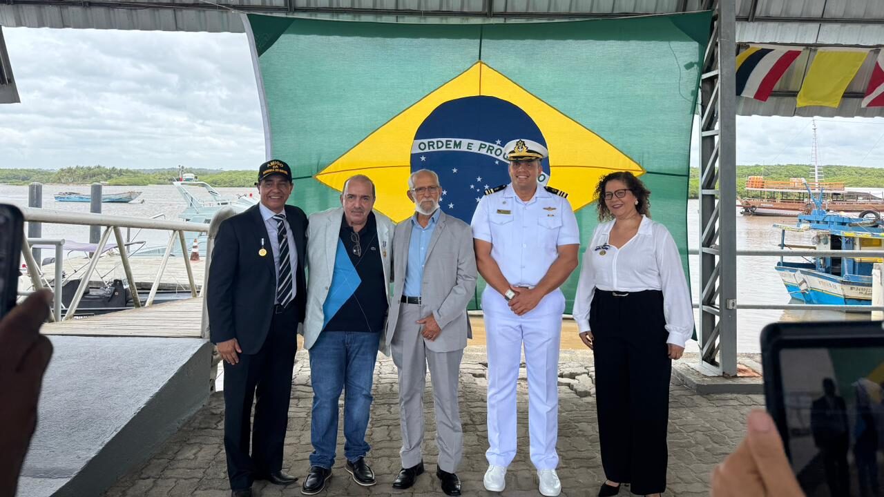 Reconhecimento e Parceria: Prefeito Iêdo Elias recebe Medalha Amigo da Marinha 2025 5