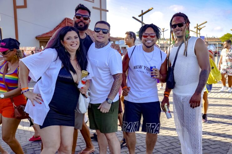 2ª Parada da Diversidade transformou domingo de festa da inclusão em Porto Seguro 19