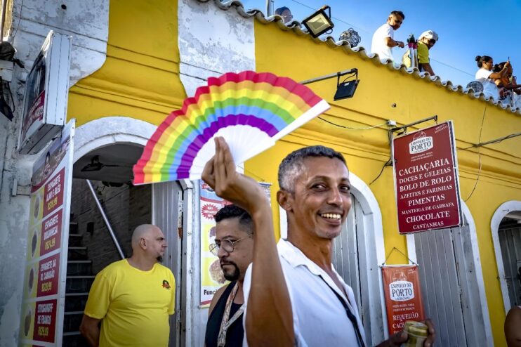 2ª Parada da Diversidade transformou domingo de festa da inclusão em Porto Seguro 12