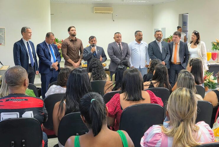Após aprovação de seis projetos do Executivo, Câmara de Eunápolis entra em recesso 29