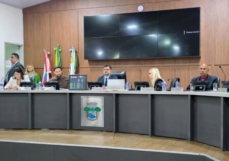 Após aprovação de seis projetos do Executivo, Câmara de Eunápolis entra em recesso 130