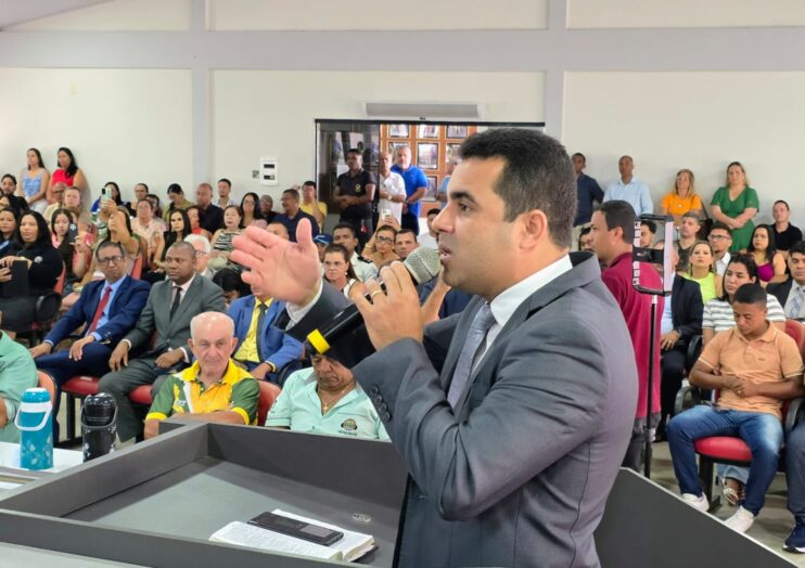 Após aprovação de seis projetos do Executivo, Câmara de Eunápolis entra em recesso 26