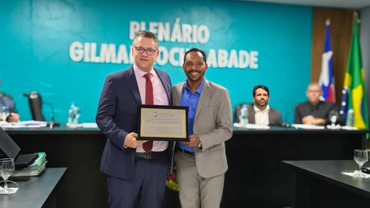 Itagimirim avança na regularização fundiária e entrega novos títulos de propriedade pelo Programa Imóvel Legal 15