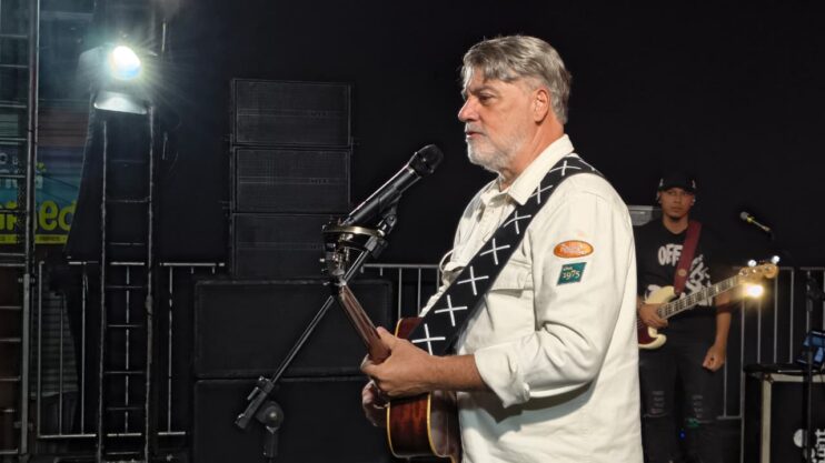 Com muita fé e adoração, evento Itagimirim em Louvor marca a celebração do Natal das Luzes 2025 32