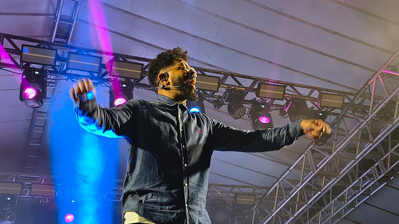 Com muita fé e adoração, evento Itagimirim em Louvor marca a celebração do Natal das Luzes 2025 4