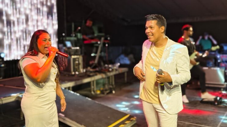 Com muita fé e adoração, evento Itagimirim em Louvor marca a celebração do Natal das Luzes 2025 24